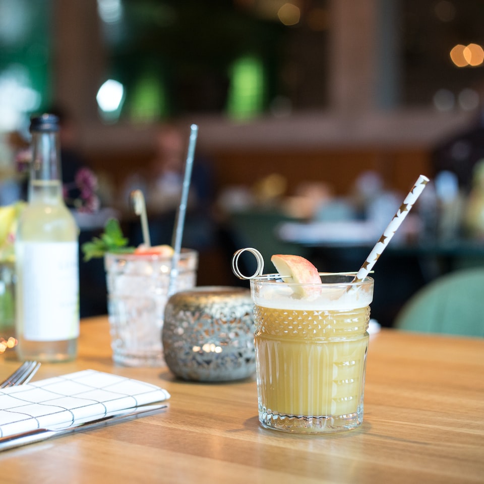 Beverage Apple Chicken