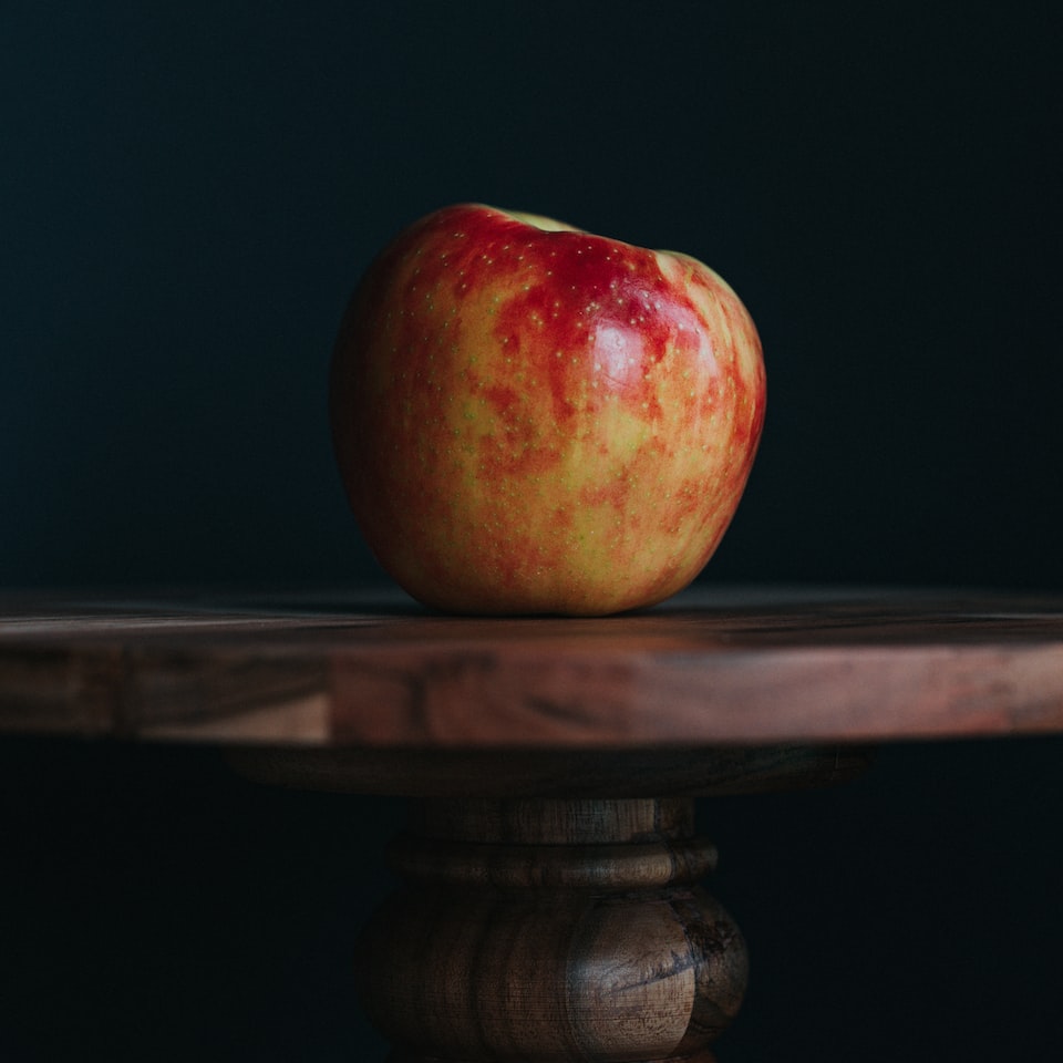 Knife Seat Apple